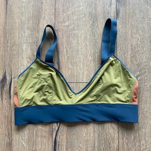 NWOT Parade Triangle Bralette, size +1 (32DDD/F)